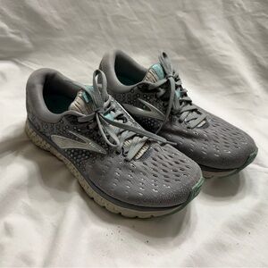 Brooks Women's Gray Running Shoes with Teal Accents